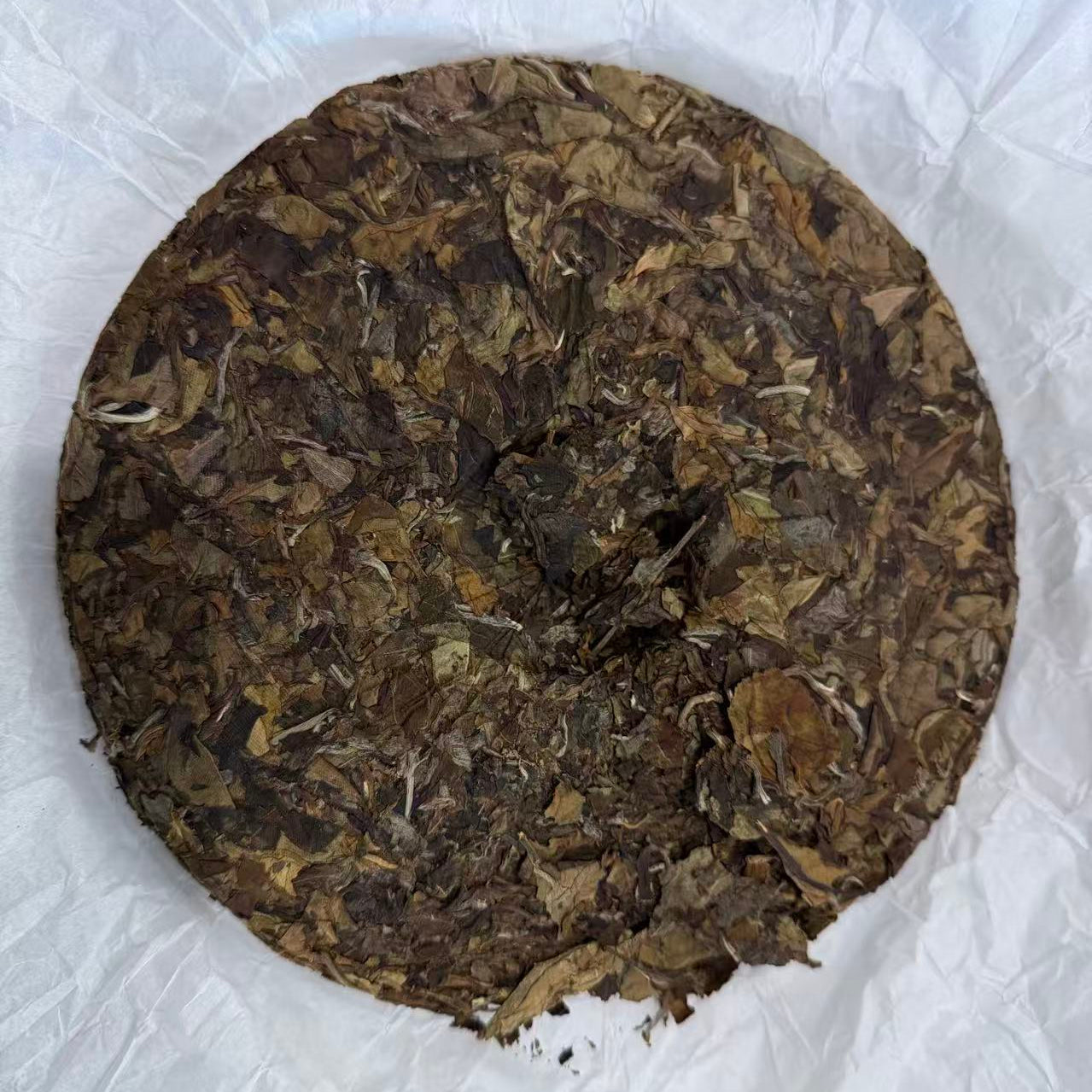 Spring 2023 Yingpan Shan White Tea cake 357g