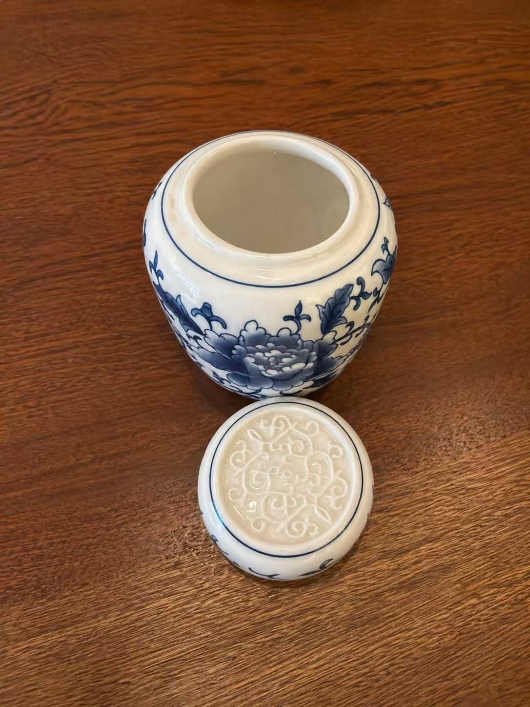 Porcelain Tea Jar